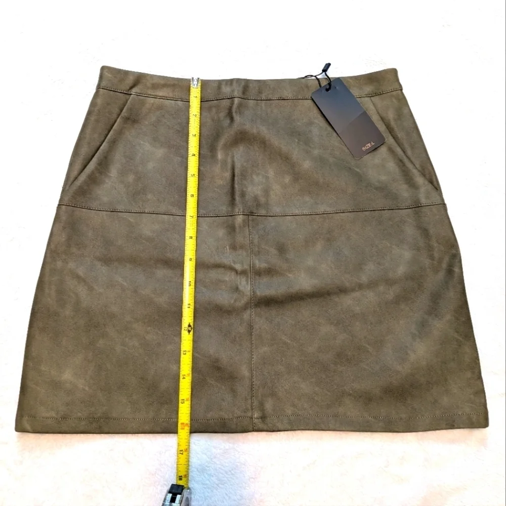 Shinestar Olive Green Leather Mini Skirt Size Large